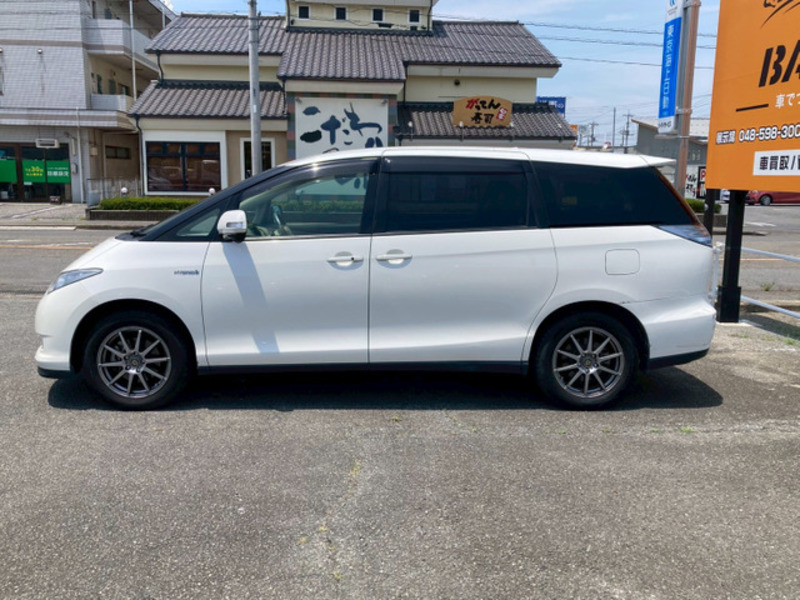 ESTIMA HYBRID