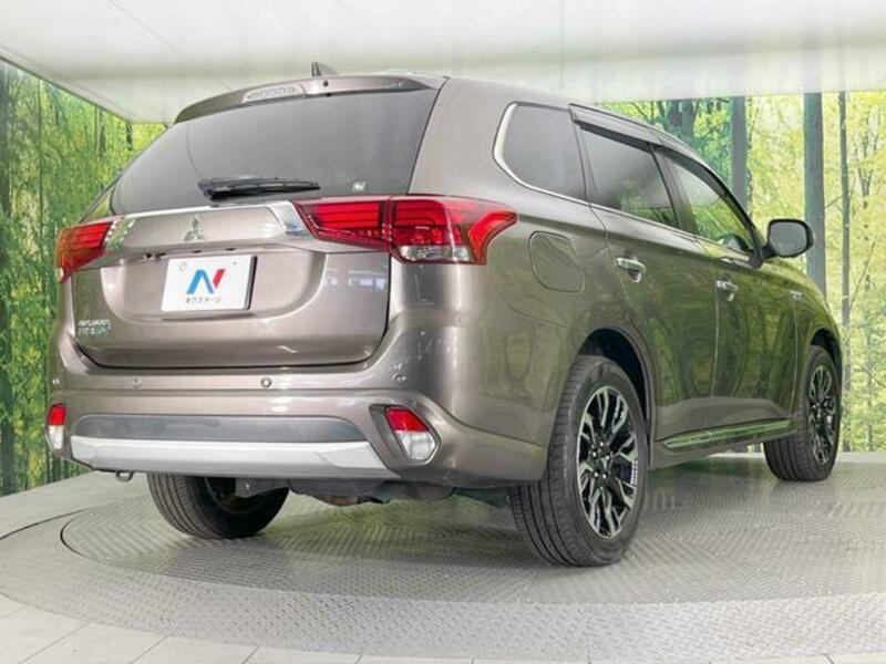 OUTLANDER PHEV