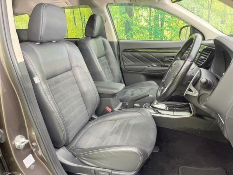 OUTLANDER PHEV