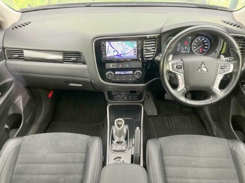 OUTLANDER PHEV