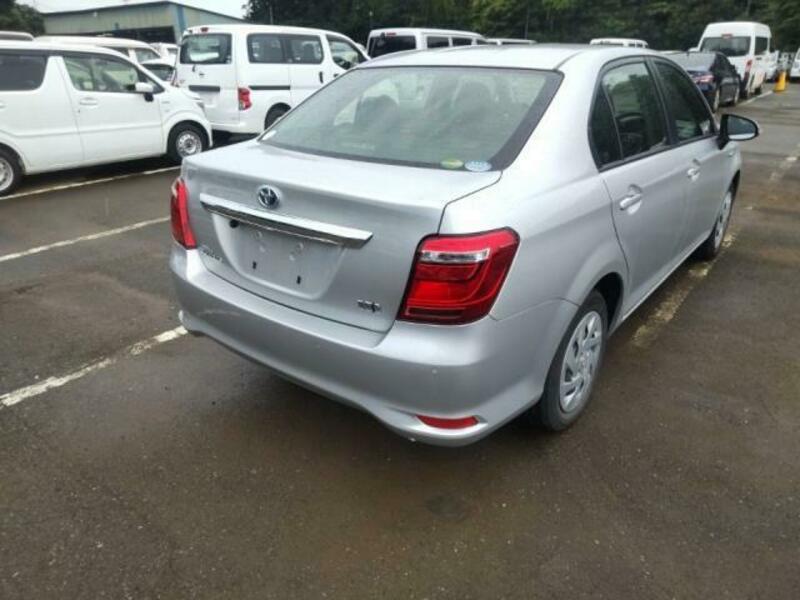 COROLLA AXIO