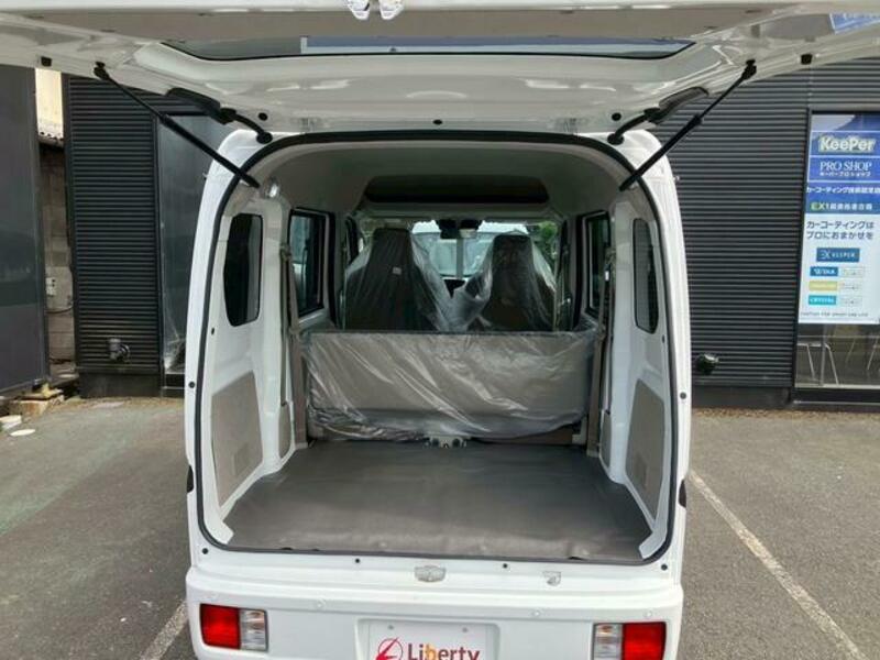 CLIPPER VAN
