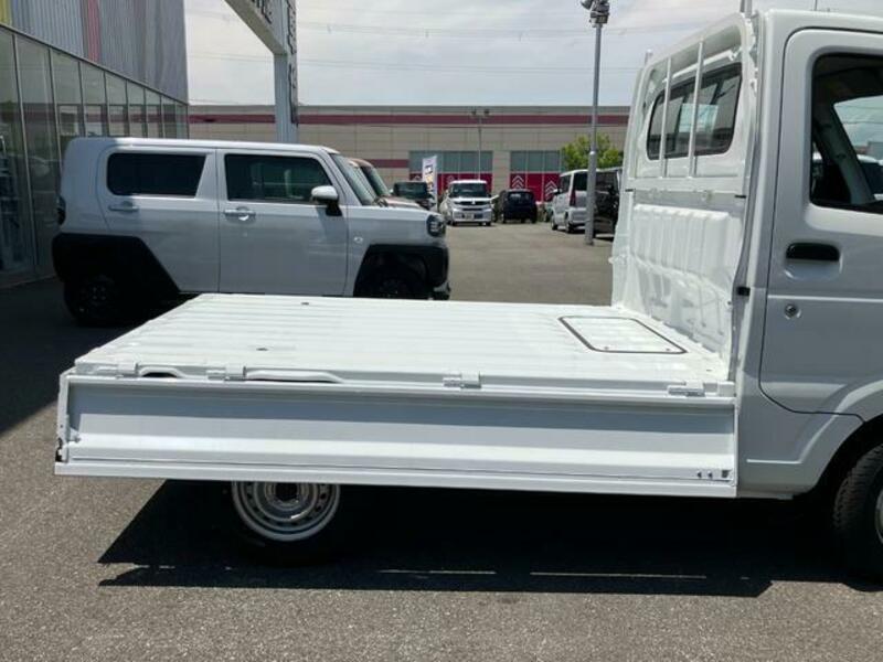 CLIPPER TRUCK