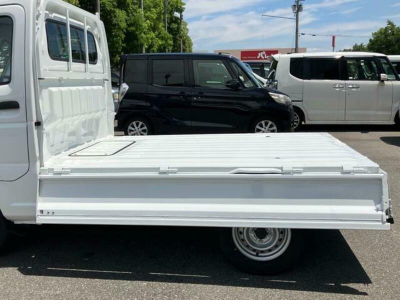 CLIPPER TRUCK
