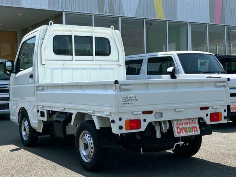 CLIPPER TRUCK