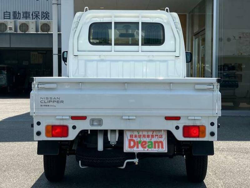 CLIPPER TRUCK