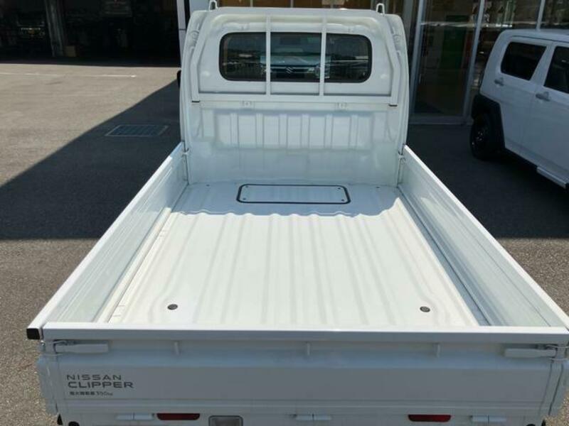 CLIPPER TRUCK