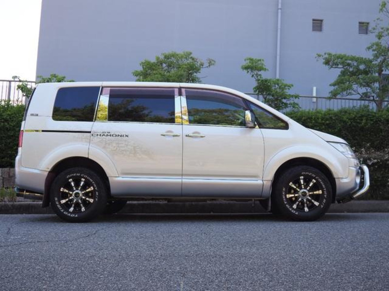 DELICA D5