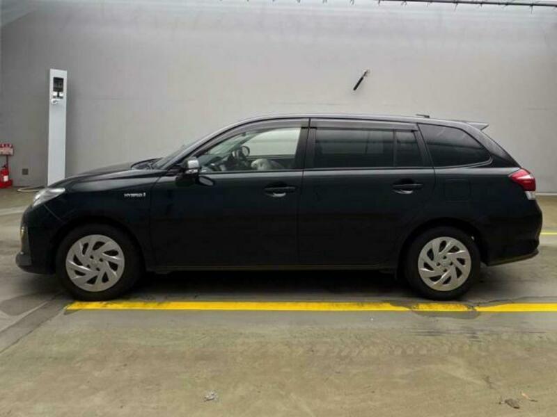 COROLLA FIELDER