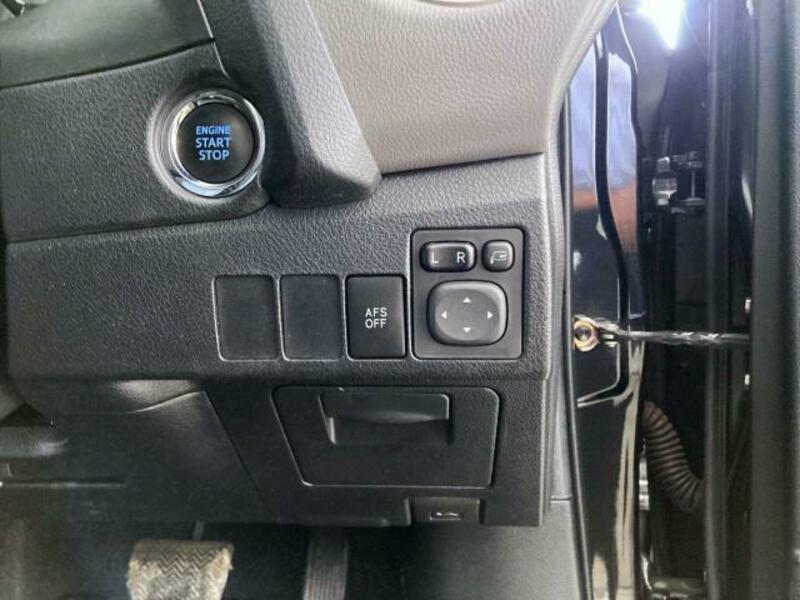 AURIS
