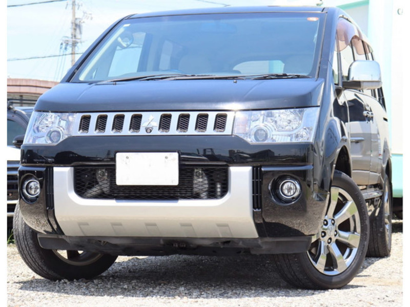 MITSUBISHI DELICA D5