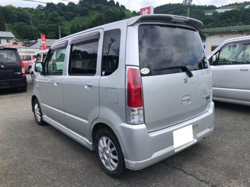 WAGON R