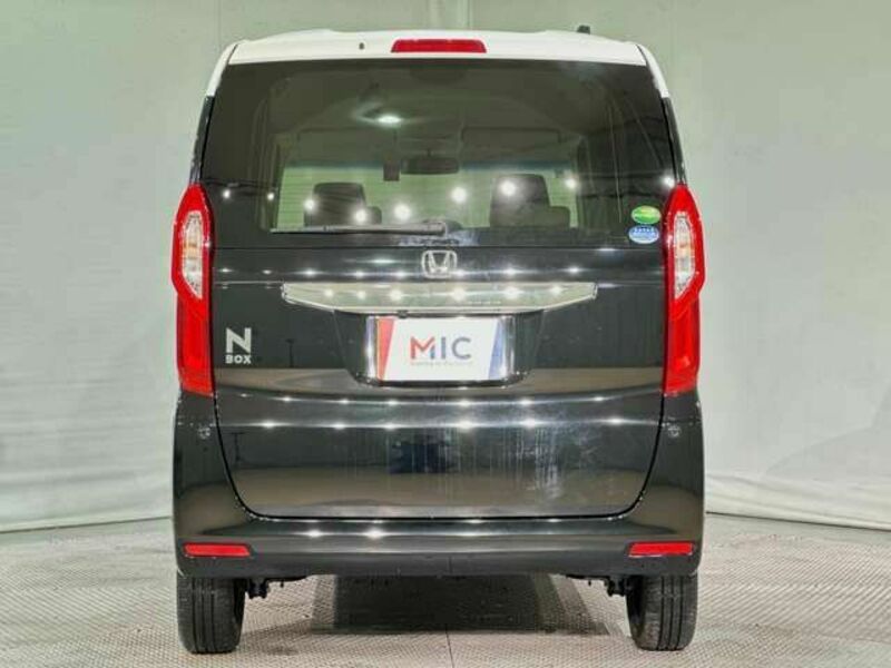 N BOX