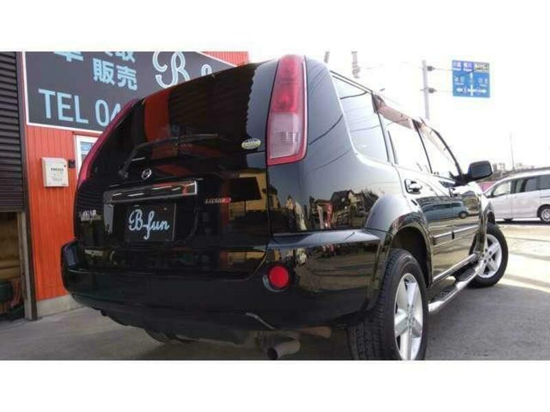 X-TRAIL