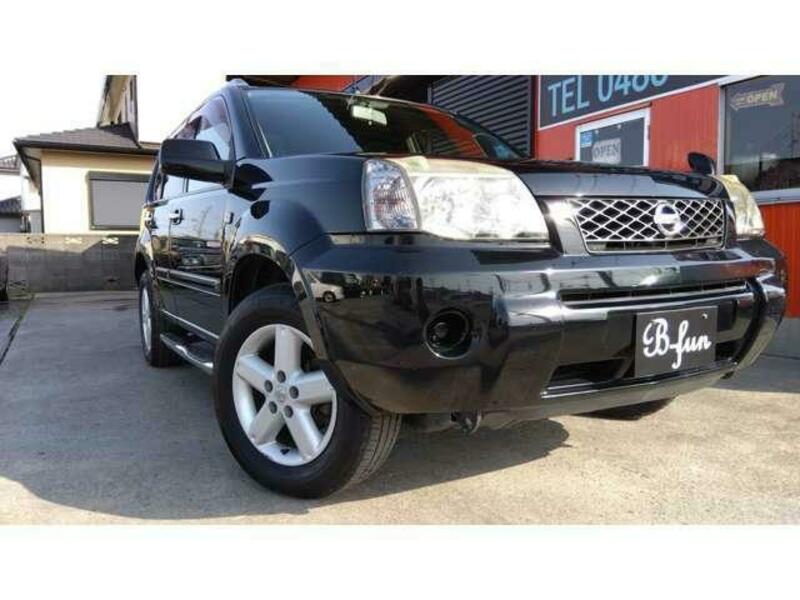 X-TRAIL
