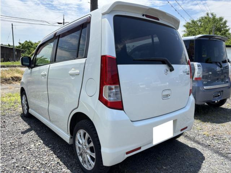 WAGON R