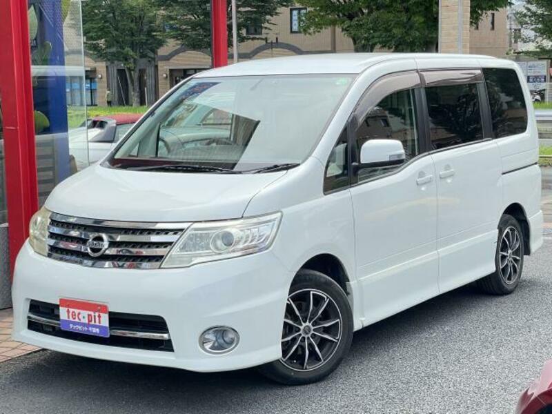 NISSAN SERENA