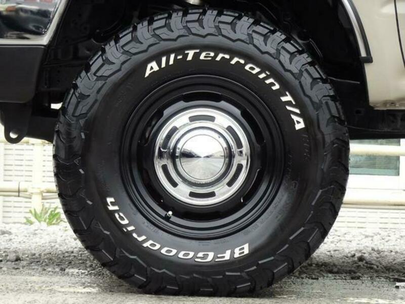 HILUX SURF