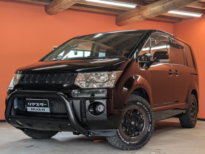MITSUBISHI DELICA D5