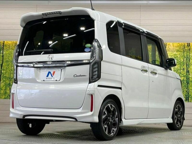 N BOX CUSTOM