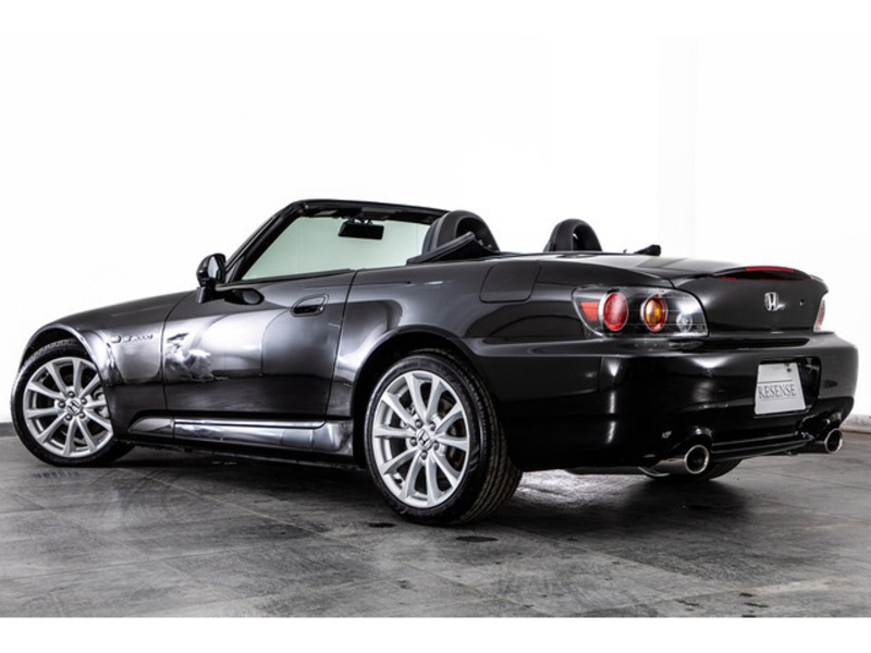 S2000