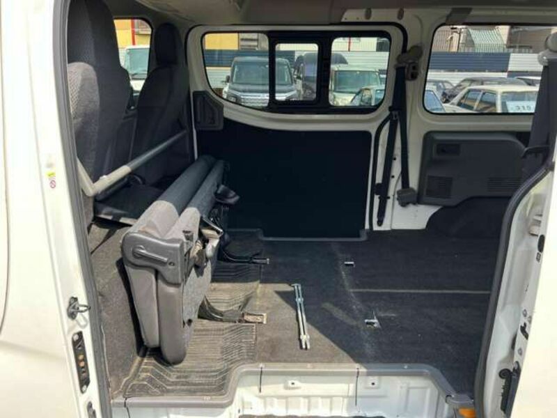 NV350 CARAVAN