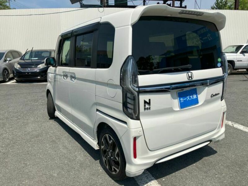 N BOX CUSTOM