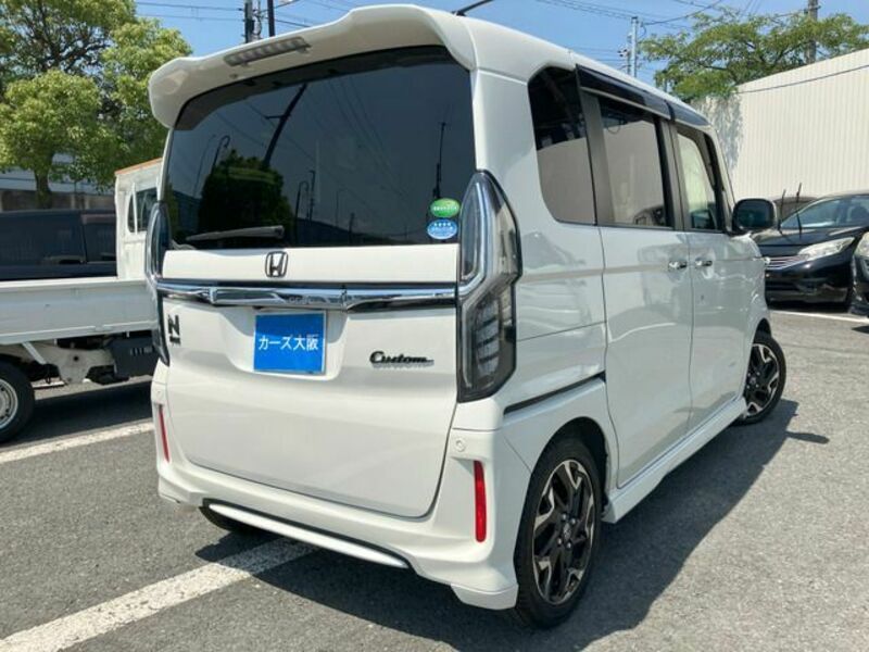 N BOX CUSTOM