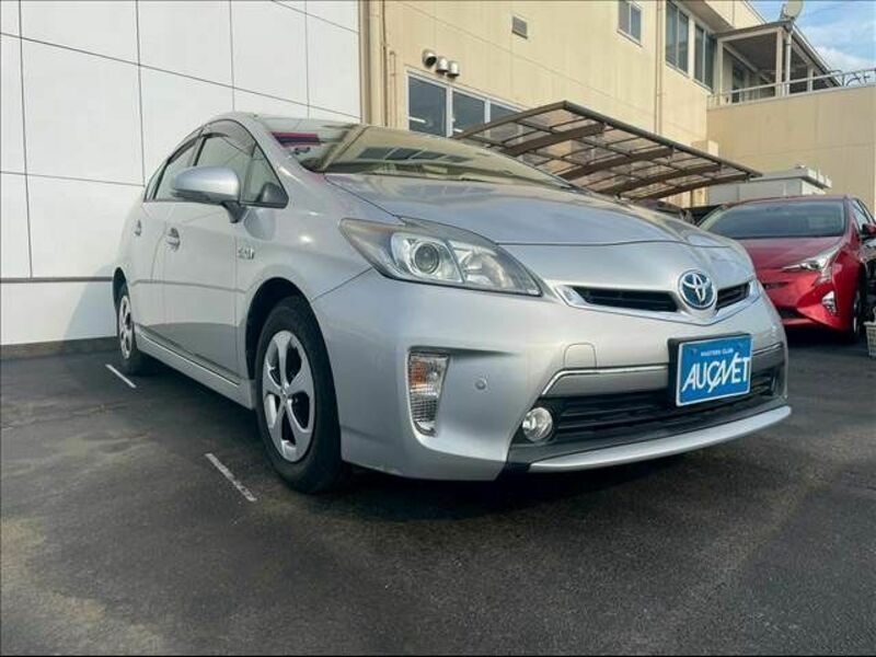 PRIUS PHV