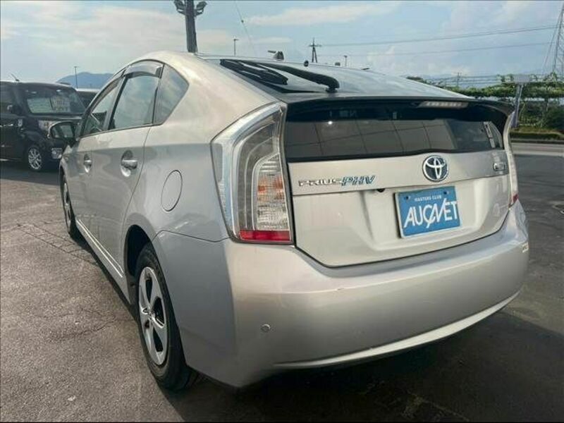 PRIUS PHV