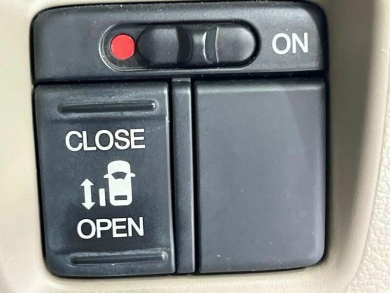 N BOX