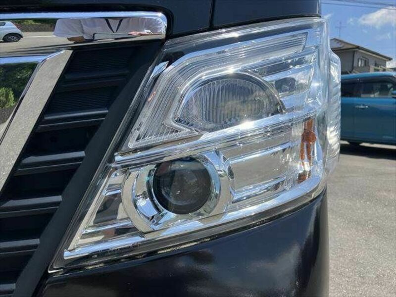 NV350 CARAVAN