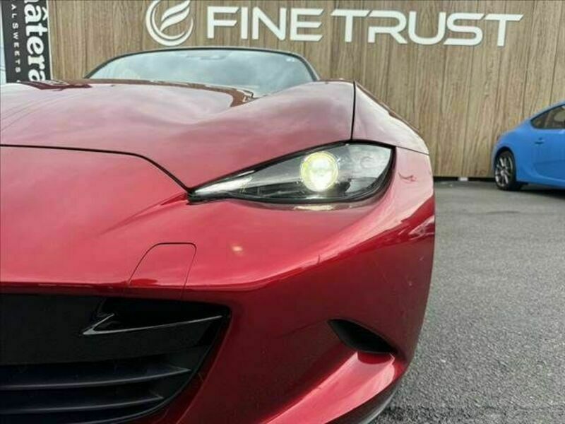 ROADSTER