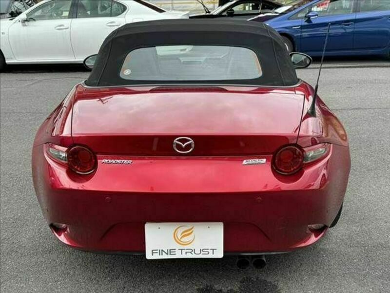 ROADSTER