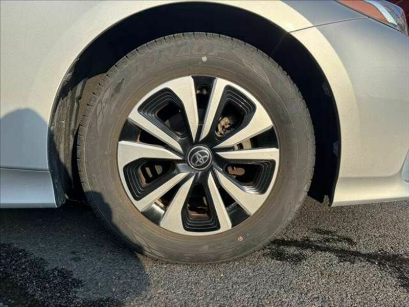 PRIUS PHV