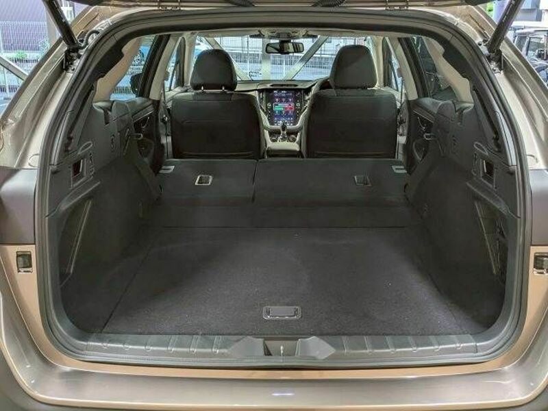 LEGACY OUTBACK