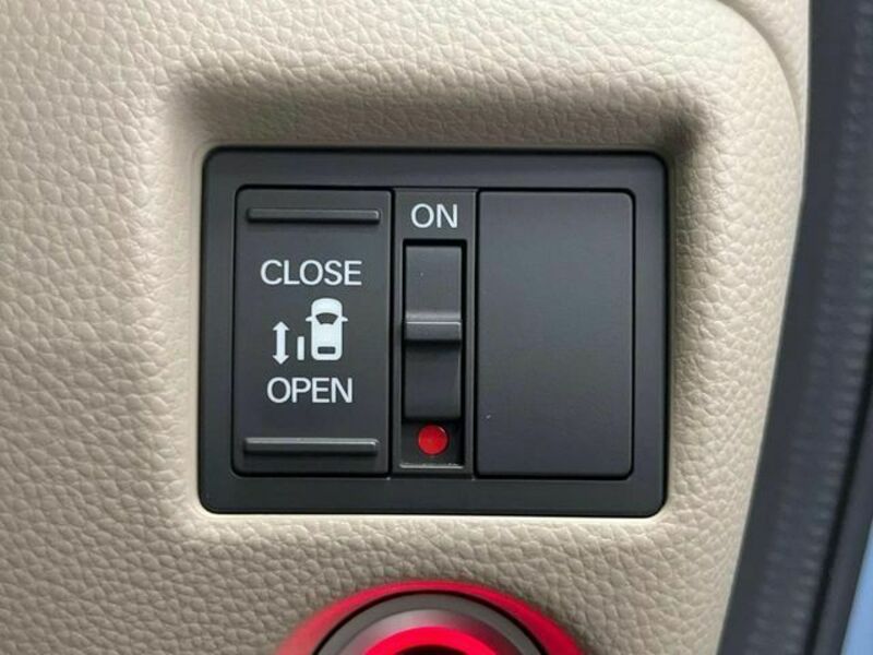 N BOX