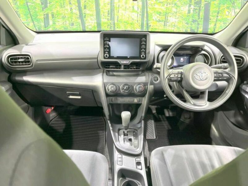 YARIS CROSS