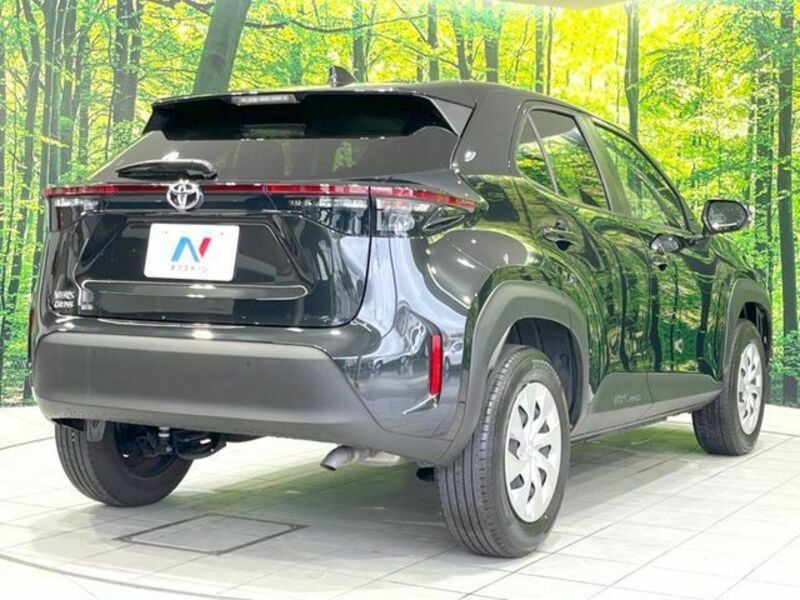 YARIS CROSS