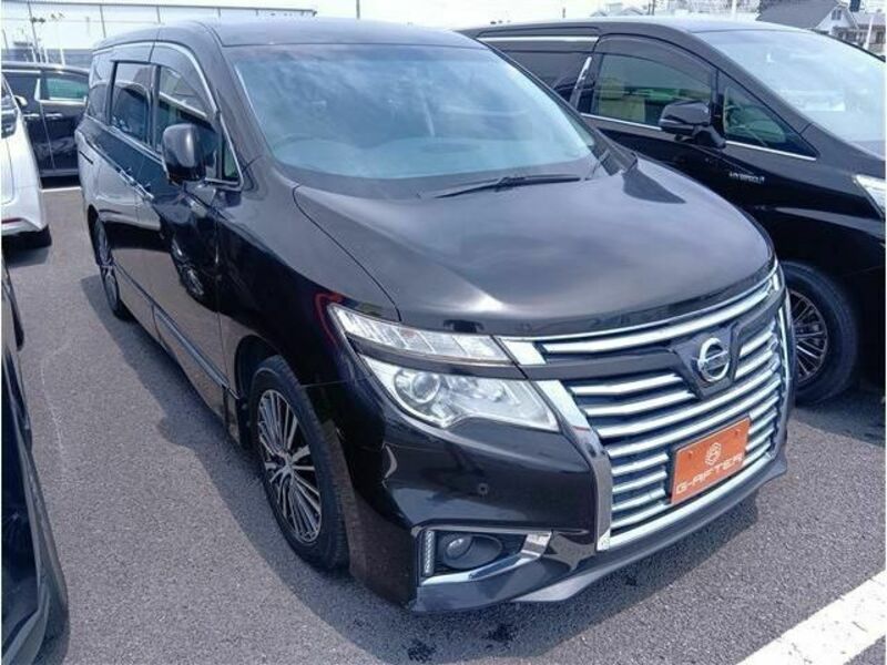 NISSAN ELGRAND