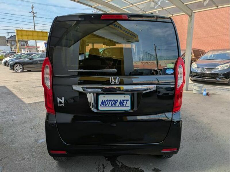N BOX