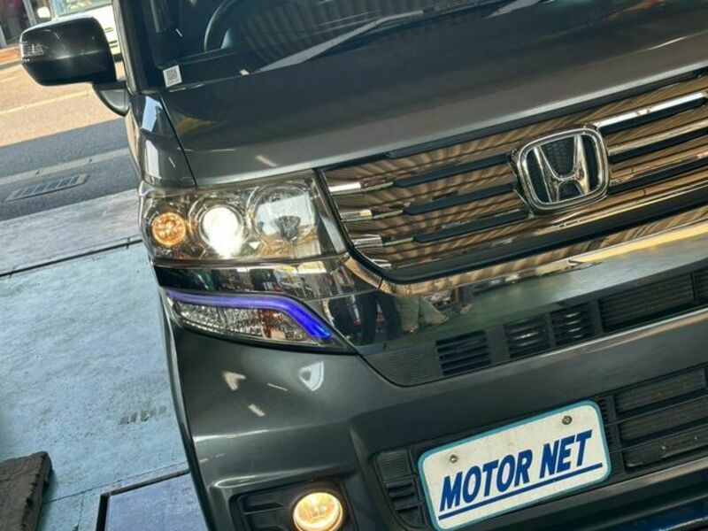 N BOX CUSTOM