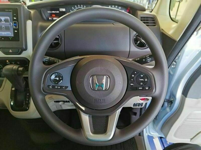 N BOX