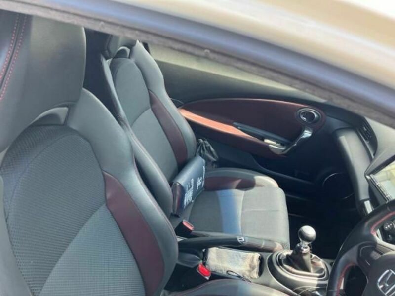 CR-Z