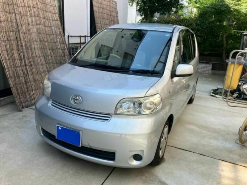 TOYOTA PORTE