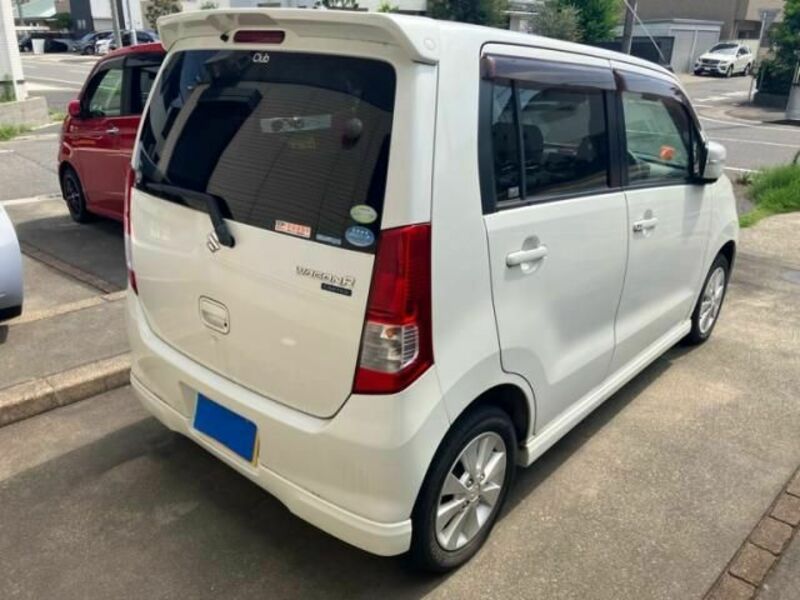 WAGON R