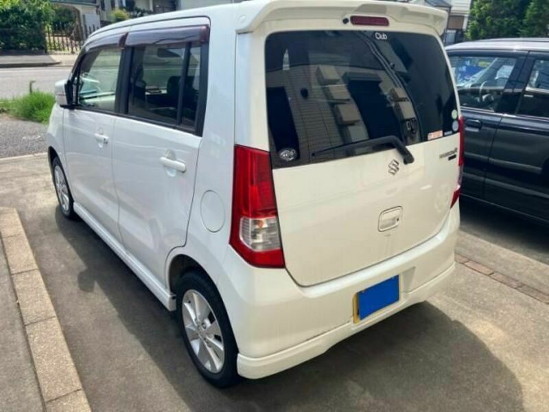 WAGON R
