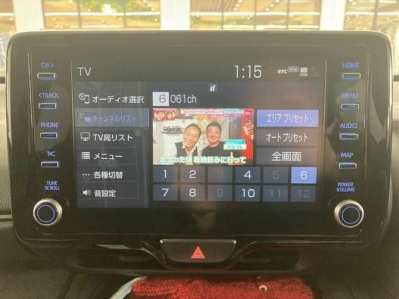 YARIS CROSS