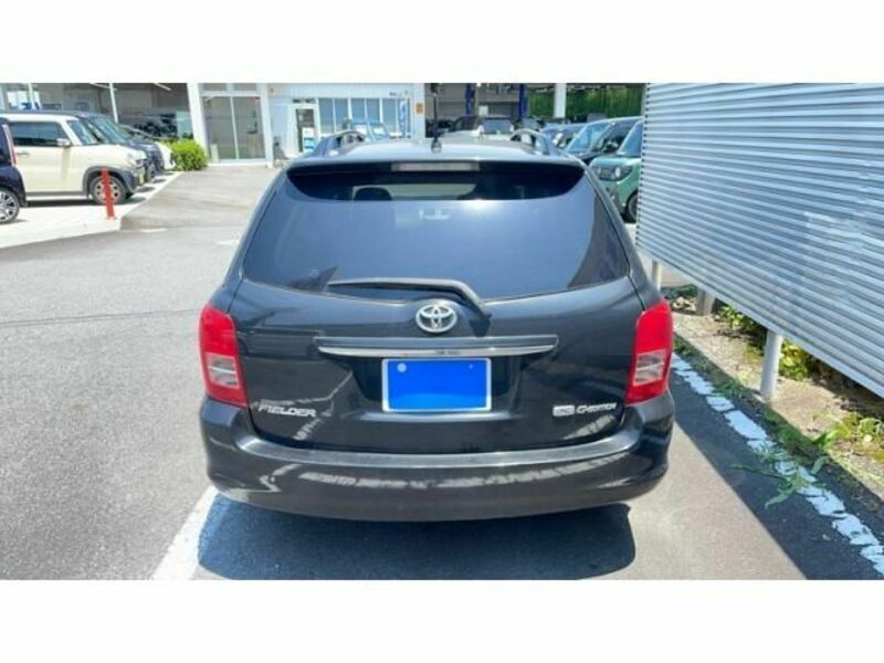 COROLLA FIELDER