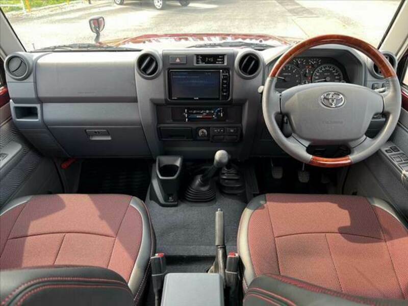 LAND CRUISER